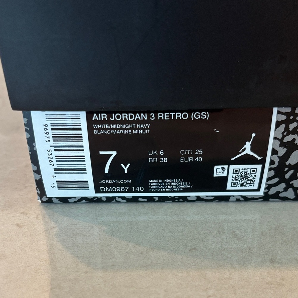 Nike Air Jordan 3 Retro Sneakers White/Midnight Navy 7Y - Picture 3 of 11